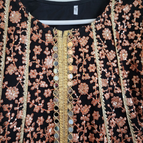 Pakistani shalwar kameez - Picture 2 of 4